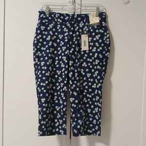 St Johns Bay secretly slender high rise blue slimming capri pants size 6P